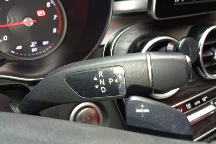 Used Mercedes-Benz C-Class 2015 C 180 L Sport Edition Gear Lever
