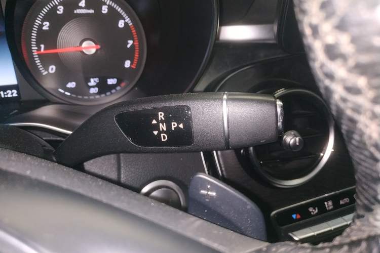 Used Mercedes-Benz C-Class 2015 C 200 L Sport Edition Gear Lever