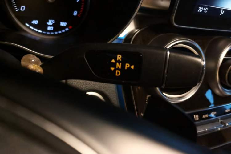 Used Mercedes-Benz C-Class 2015 C 260 L Gear Lever