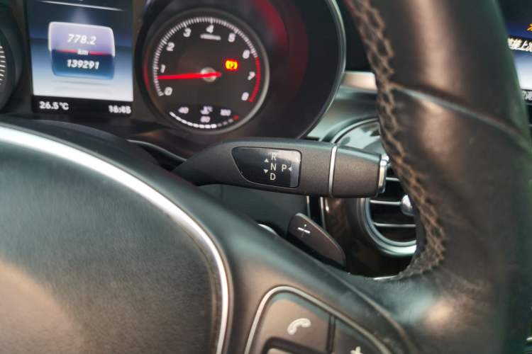 Used Mercedes-Benz C-Class 2015 C 200 L Gear Lever