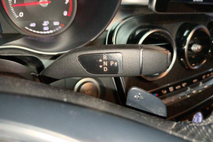 Used Mercedes-Benz C-Class 2015 C 200 L Sport Edition Gear Lever