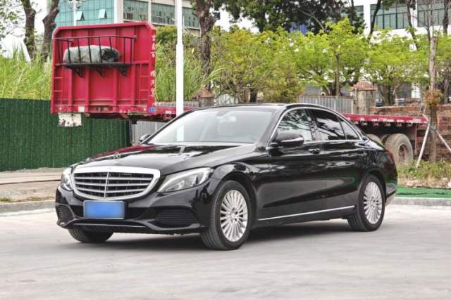 Used Mercedes-Benz C-Class 2015 C 200 L
