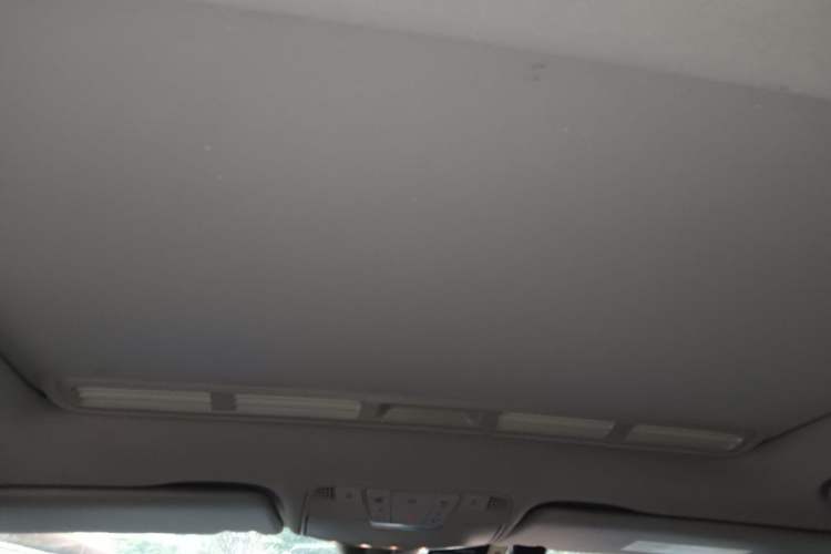 Used Mercedes-Benz C-Class 2015 C 180 L Sport Edition Headliner
