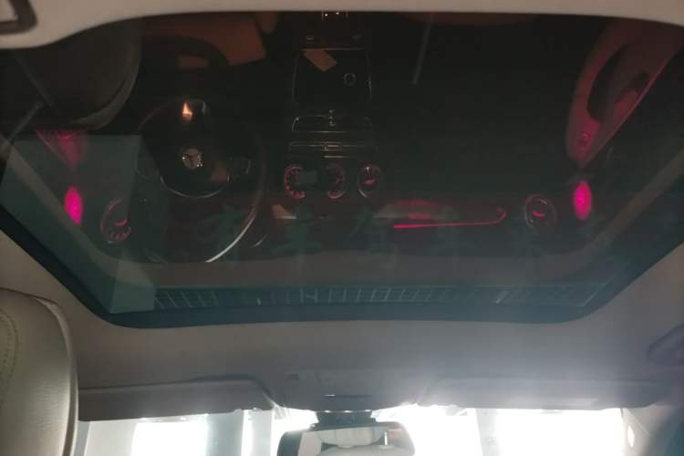 Used Mercedes-Benz C-Class 2015 C 200 L Sport Edition Headliner