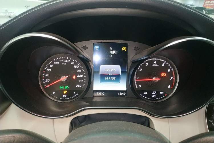 Used Mercedes-Benz C-Class 2015 C 260 L Instrument Cluster