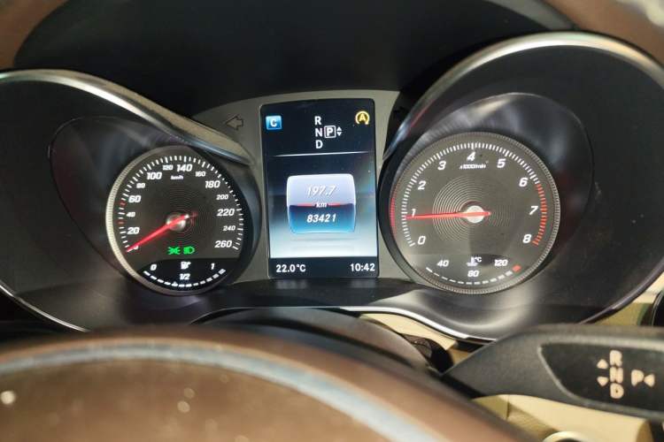 Used Mercedes-Benz C-Class 2015 C 200 L Instrument Cluster