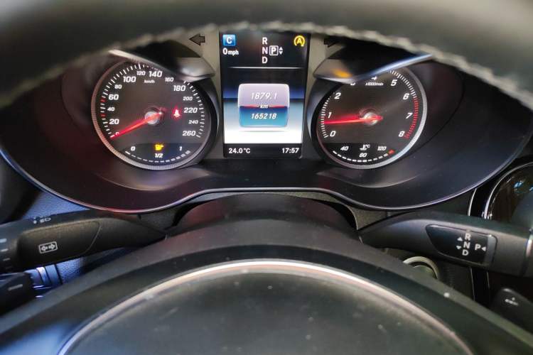 Used Mercedes-Benz C-Class 2015 C 200 L Instrument Cluster
