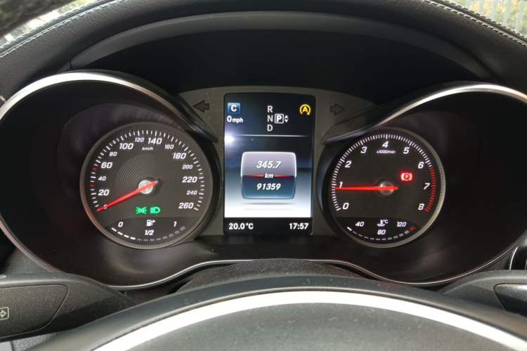 Used Mercedes-Benz C-Class 2015 C 180 L Sport Edition Instrument Cluster