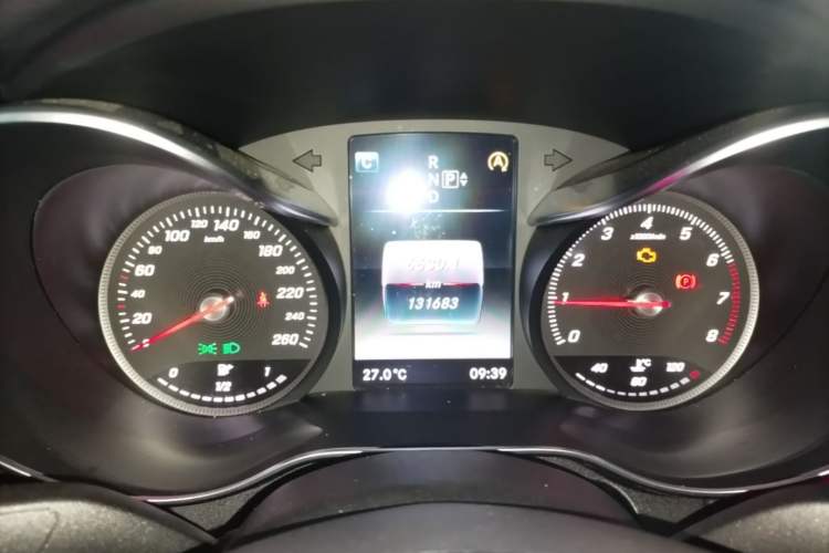 Used Mercedes-Benz C-Class 2015 C 200 L Sport Edition Instrument Cluster