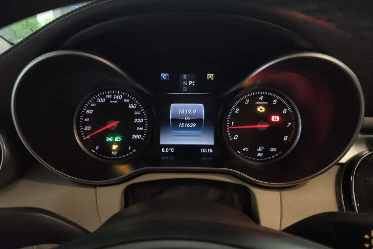 Used Mercedes-Benz C-Class 2015 Facelift C 200 L Instrument Cluster