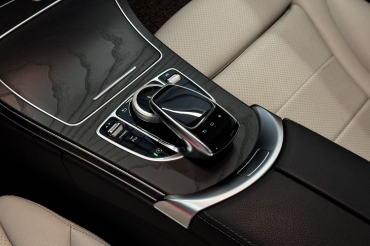 Used Mercedes-Benz C-Class 2015 C 200 station wagon Interior 3