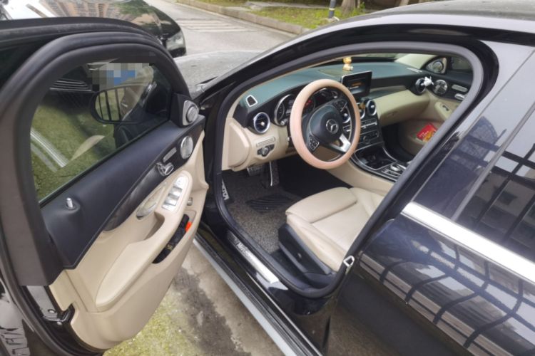 Used Mercedes-Benz C-Class 2015 Revised C 200 L Sport Edition Interior 3