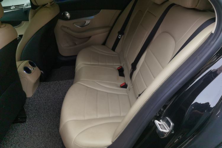 Used Mercedes-Benz C-Class 2015 Revised C 200 L Sport Edition Interior 4