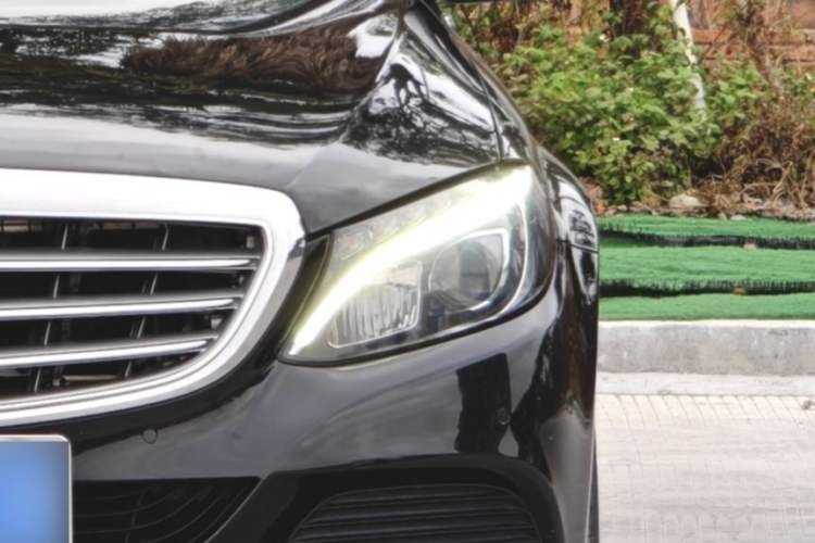 Used Mercedes-Benz C-Class 2015 C 200 L Left Front Headlight
