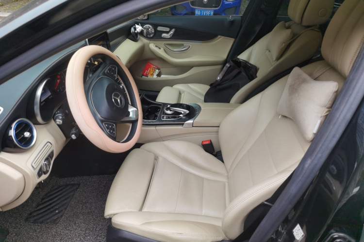 Used Mercedes-Benz C-Class 2015 Revised C 200 L Sport Edition Left Front Seat