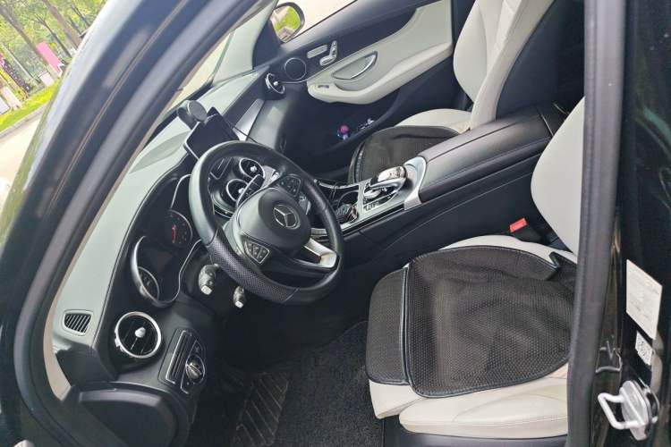 Used Mercedes-Benz C-Class 2015 C 200 L Sport Edition Left Front Seat