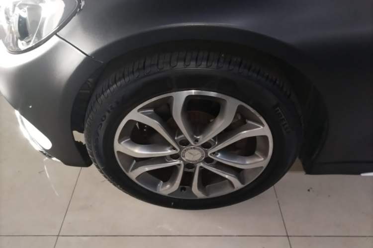 Used Mercedes-Benz C-Class 2015 C 200 L Sport Edition Left Front Wheel Hub