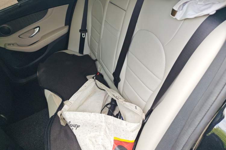 Used Mercedes-Benz C-Class 2015 C 200 L Sport Edition Left Rear Seat