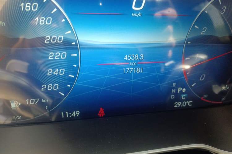 Used Mercedes-Benz C-Class 2015 C 200 L 4MATIC Sport Edition Odometer Close Up