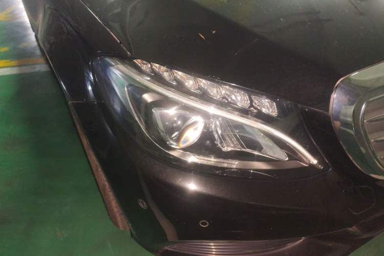 Used Mercedes-Benz C-Class 2015 C 200 L Right Front Headlight
