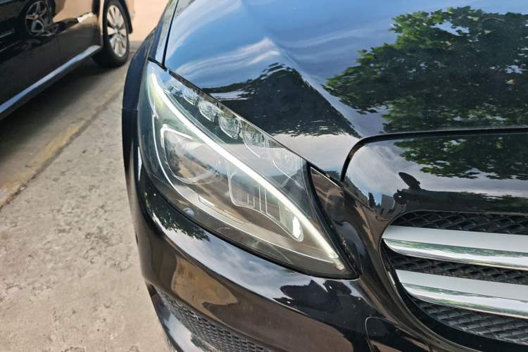 Used Mercedes-Benz C-Class 2015 Revised C 200 L Sport Edition Right Front Headlight