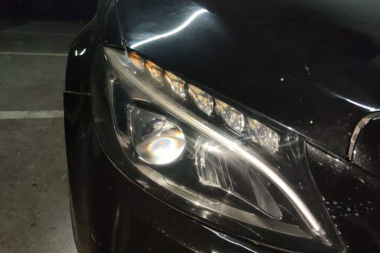 Used Mercedes-Benz C-Class 2015 C 200 L Sport Edition Right Front Headlight