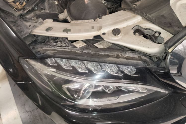 Used Mercedes-Benz C-Class 2015 Facelift C 200 L Right Front Headlight