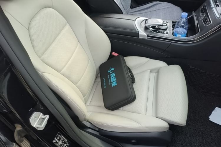 Used Mercedes-Benz C-Class 2015 C 200 L Sport Edition Right Front Seat