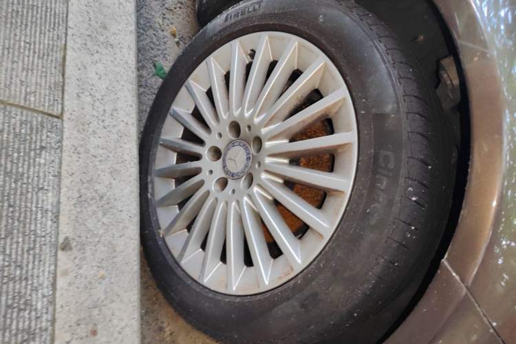 Used Mercedes-Benz C-Class 2015 C 200 L Right Front Wheel Hub