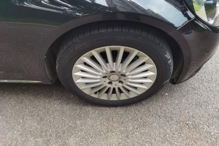 Used Mercedes-Benz C-Class 2015 C 200 L Right Front Wheel Hub
