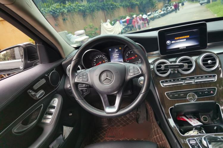 Used Mercedes-Benz C-Class 2015 C 200 L Steering Wheel