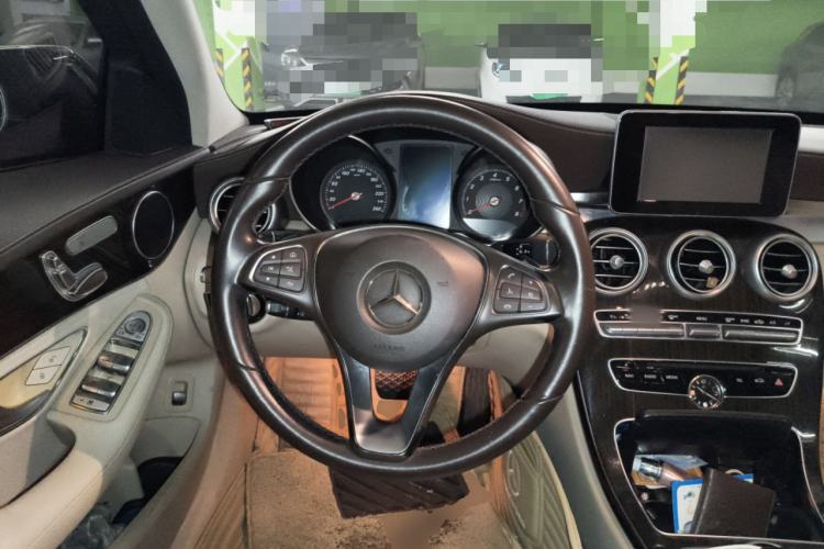 Used Mercedes-Benz C-Class 2015 Facelift C 200 L Steering Wheel