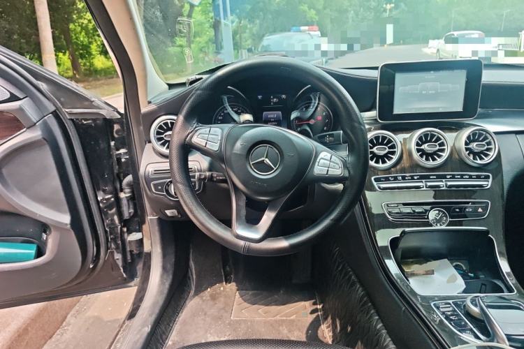 Used Mercedes-Benz C-Class 2015 Facelift C 180 L Steering Wheel