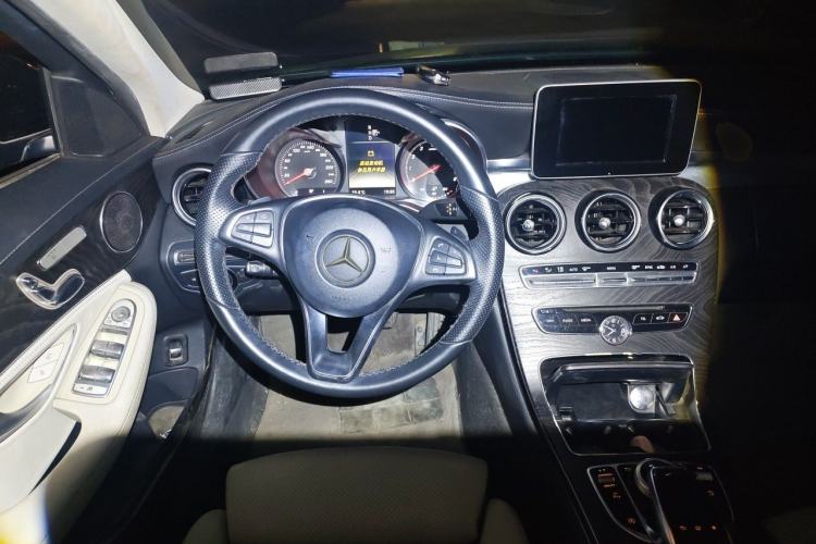 Used Mercedes-Benz C-Class 2015 Revised C 200 L Sport Edition Steering Wheel