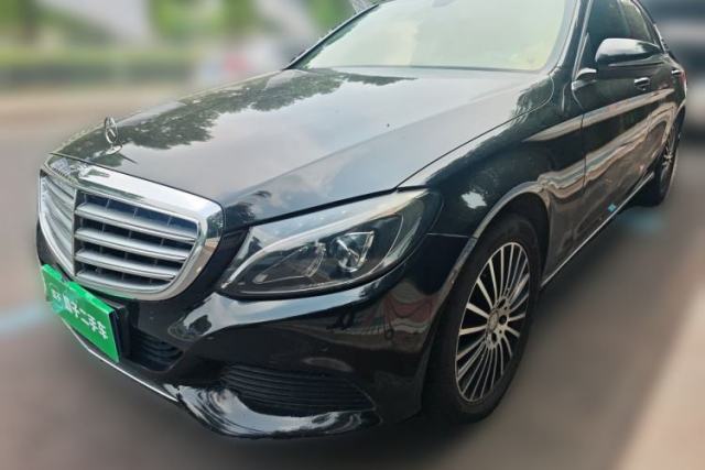 Used Mercedes-Benz C-Class 2015 Facelift C 180 L