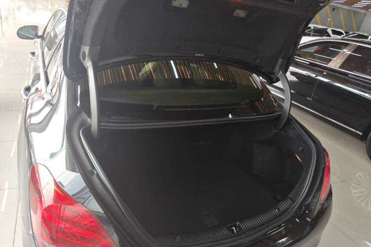 Used Mercedes-Benz C-Class 2015 Revised C 200 L Sport Edition Trunk