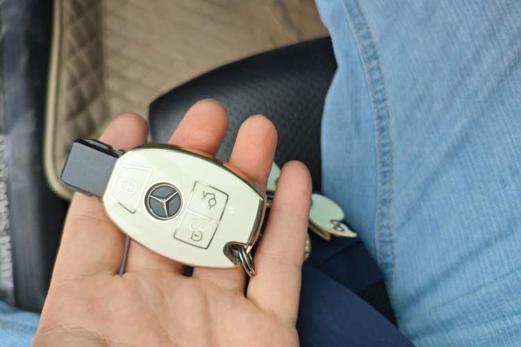 Used Mercedes-Benz C-Class 2015 C 200 L Sport Edition Vehicle Key