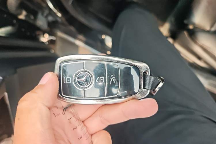 Used Mercedes-Benz C-Class 2015 Facelift C 180 L Vehicle Key