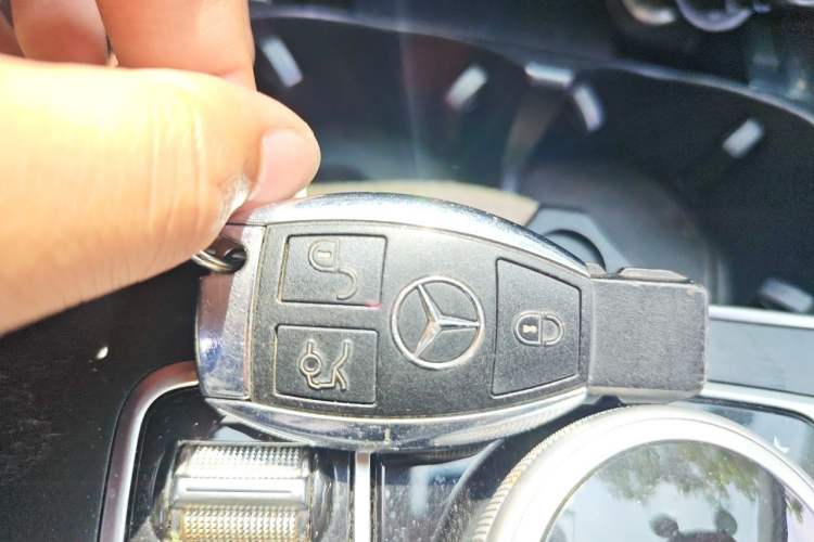 Used Mercedes-Benz C-Class 2015 C 200 L Sport Edition Vehicle Key