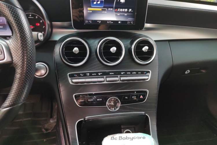Used Mercedes-Benz C-Class 2015 Revised C 200 L Sport Edition Audio And AC Panel