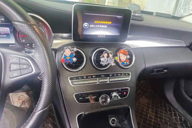Used Mercedes-Benz C-Class 2015 Revised C 200 L Sport Edition Audio And AC Panel