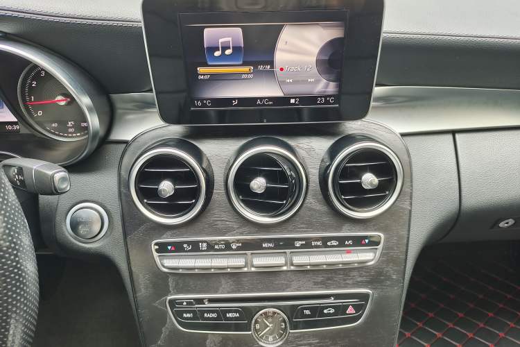 Used Mercedes-Benz C-Class 2015 Restyled C 180 L Sport Edition Audio And AC Panel
