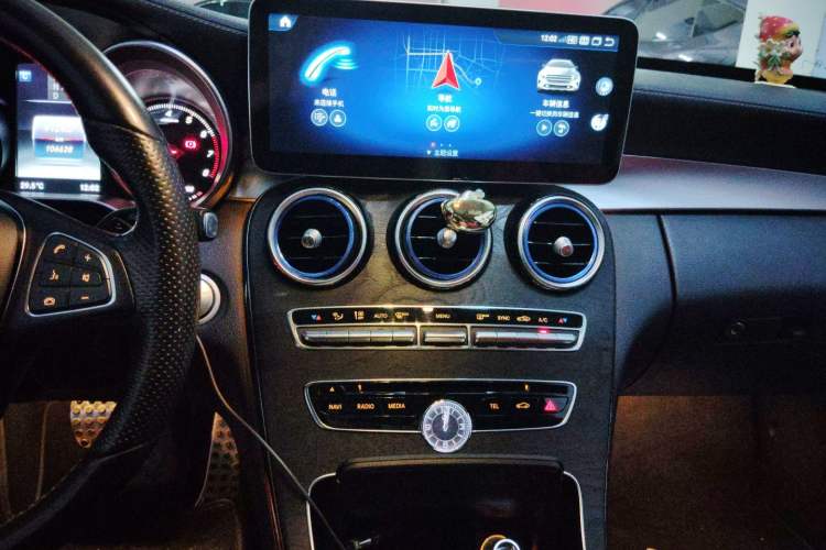 Used Mercedes-Benz C-Class 2015 Restyled C 180 L Sport Edition Audio And AC Panel