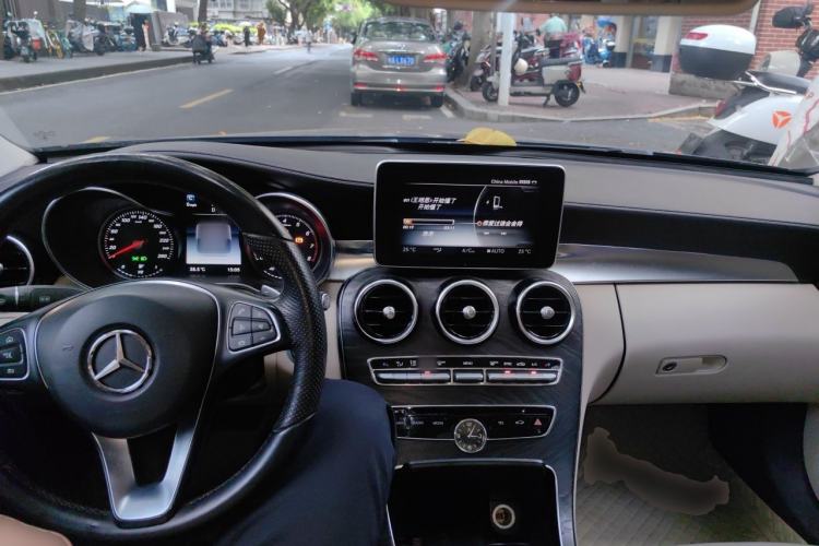 Used Mercedes-Benz C-Class 2015 C 260 L Sport Edition Center Console