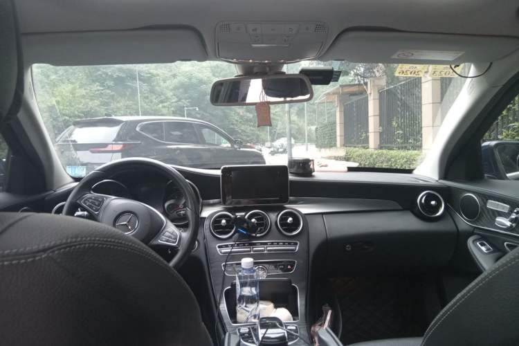 Used Mercedes-Benz C-Class 2015 C 200 L Sport Edition Center Console