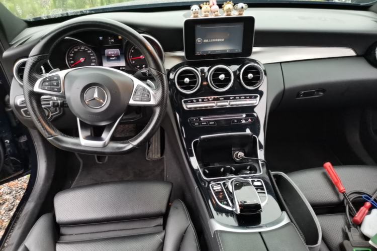 Used Mercedes-Benz C-Class 2015 C 200 Sport Edition Center Console
