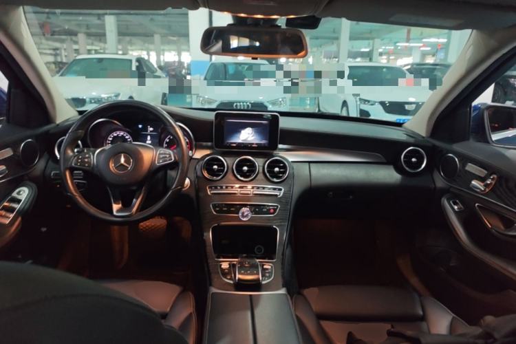 Used Mercedes-Benz C-Class 2015 C 200 L Sport Edition Center Console