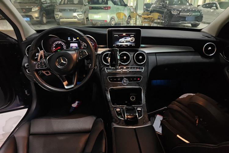 Used Mercedes-Benz C-Class 2015 Revised C 200 L Sport Edition Center Console