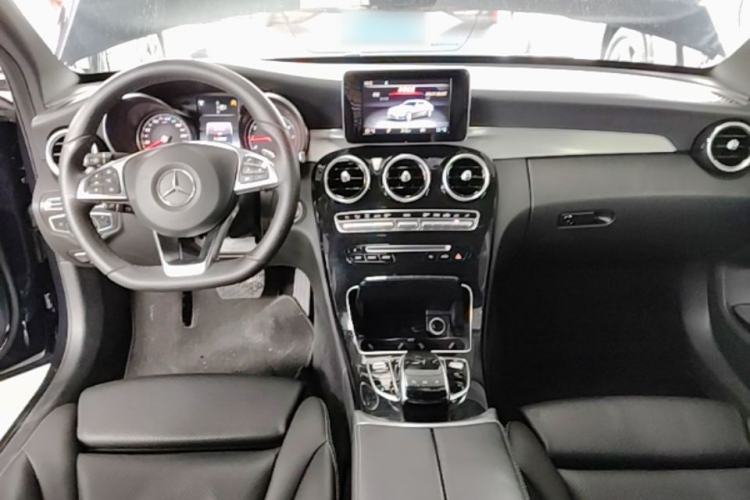 Used Mercedes-Benz C-Class 2015 C 200 Sport Edition Center Console