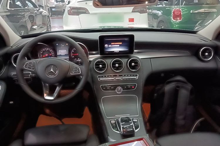 Used Mercedes-Benz C-Class 2015 Revised C 200 L Sport Edition Center Console